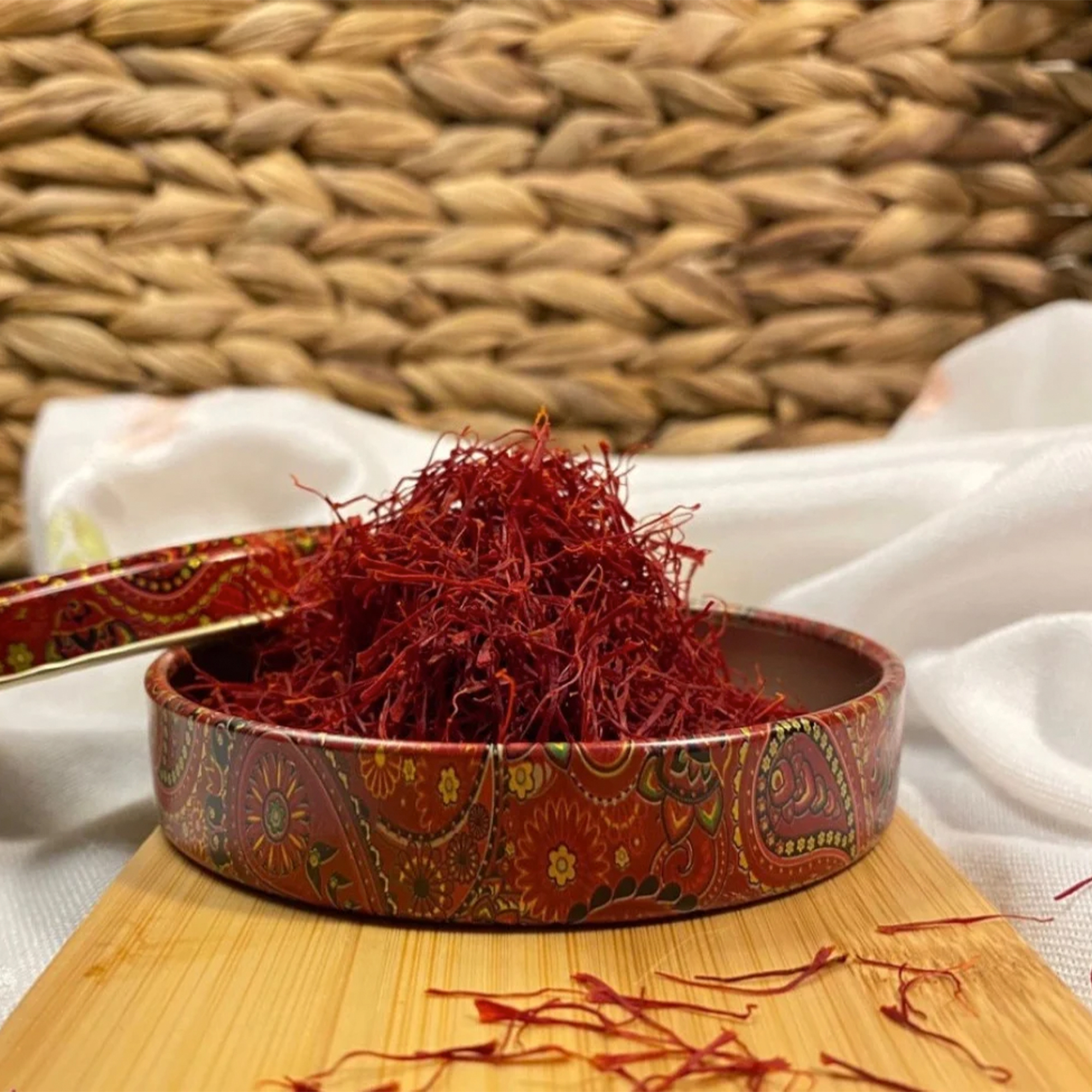 ARNA INNOVATION 3gr Premium Saffron Experience the world's finest culinary gold with ARNA Innovation's Premium Saffron (3g). Hand-harvested for unmatched aroma, deep crimson color, and intense flavor potency to elevate your signature dishes.